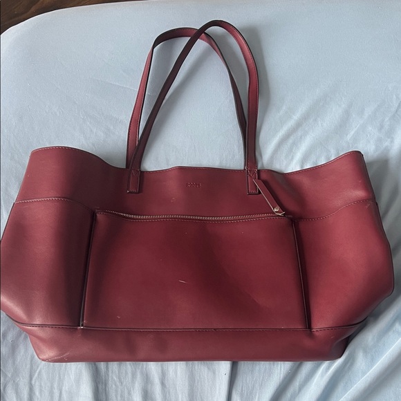 Roots Handbags - Roots Burgundy Leather Tote